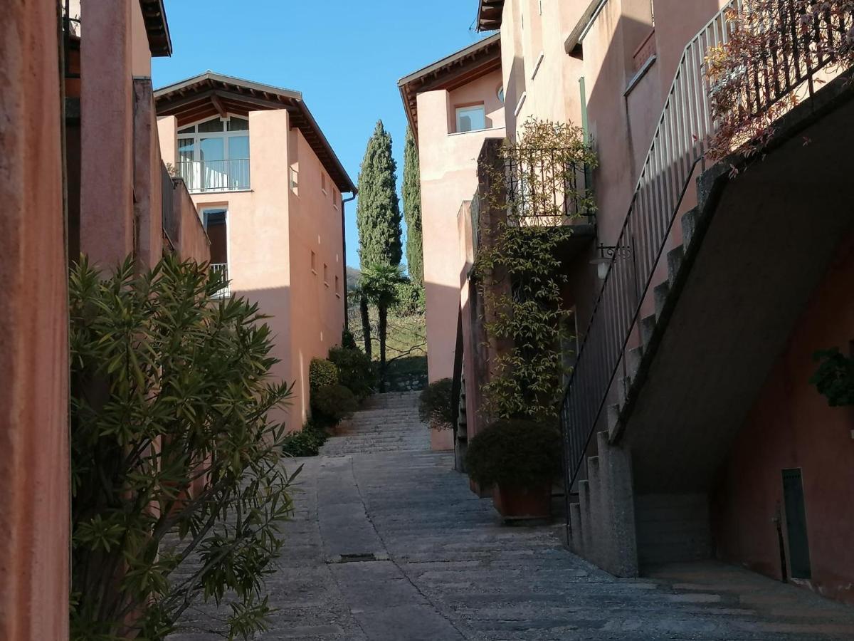 Appartamento In Villa Sul Garda Castion Veronese エクステリア 写真